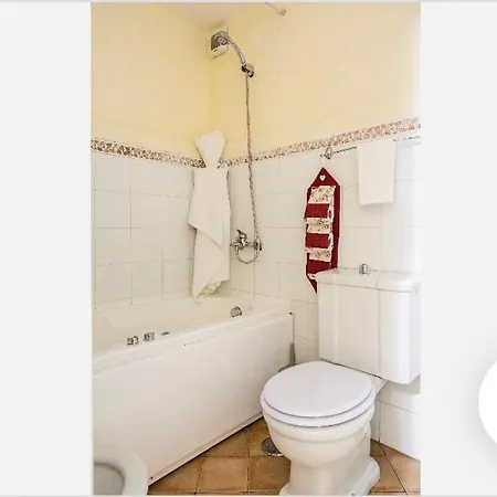 3c Domus St Peter Centro *